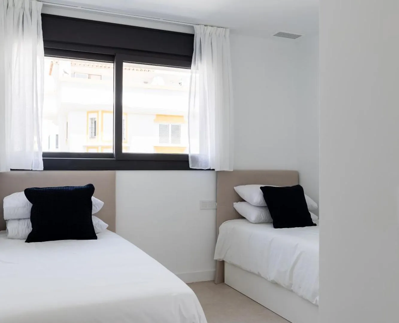 Luxury Townhouse With Rooftop Infinity Pool And Ocean Views Torremolinos 0*,