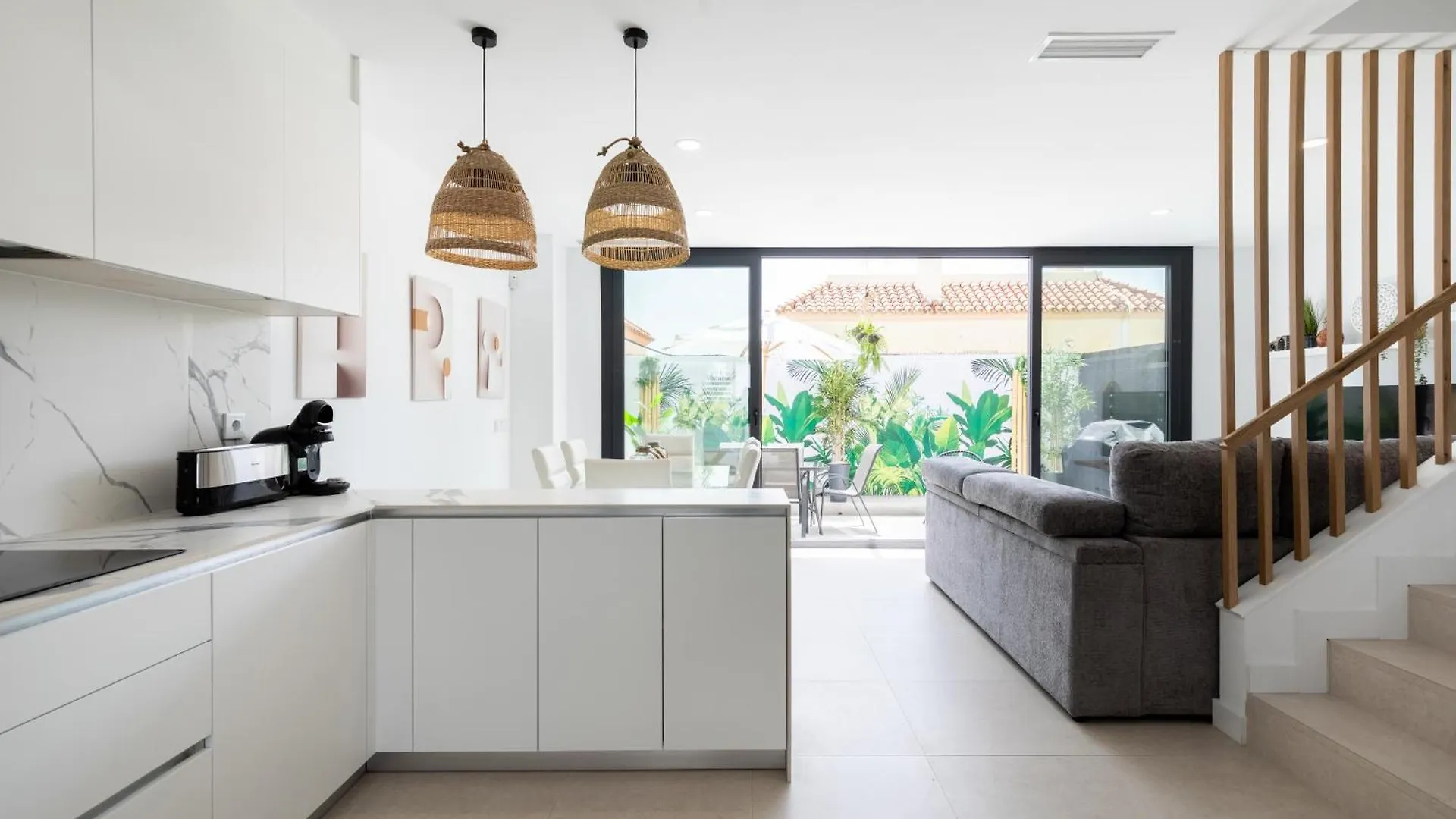 Luxury Townhouse With Rooftop Infinity Pool And Ocean Views Torremolinos